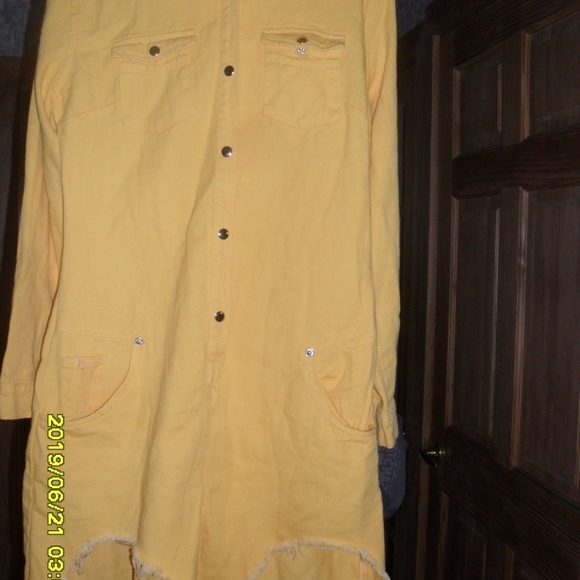 Women Ripped Short Jumpsuit/Romper - Picture 2 of 4